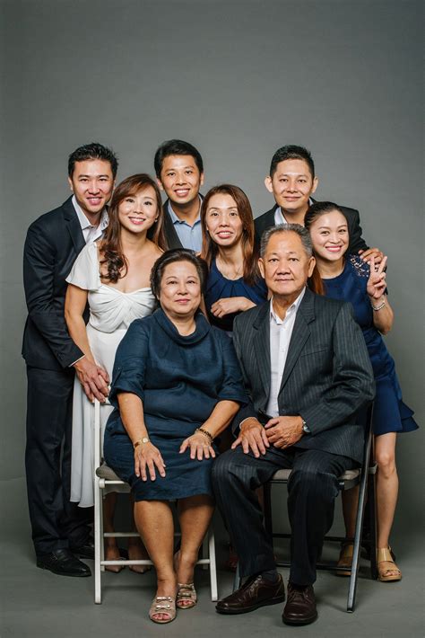 Professional Family Portrait Photography Studio and Photoshoot in ...