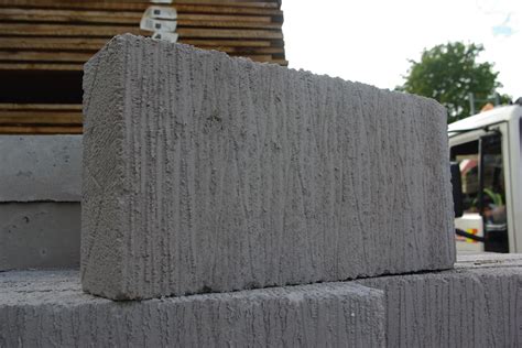 Pack (120) of 100mm Aircrete Lightweight Blocks - J C Tye & Son