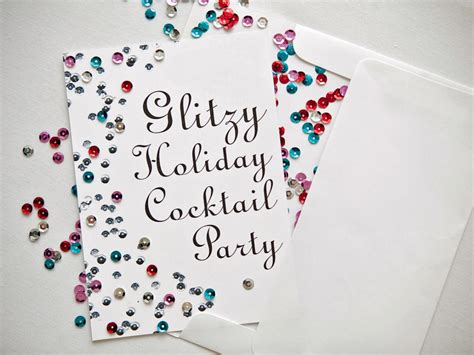 How to Make Holiday Cocktail Party Invitations | HGTV