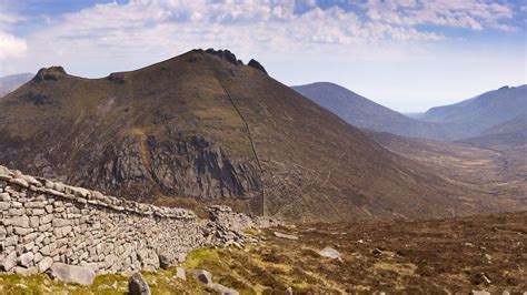 Mourne Mountains: Work begins on long-term plan for area - BBC News