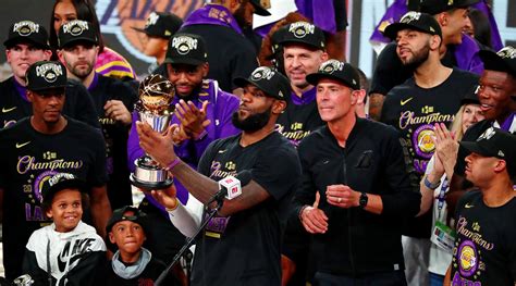 Lakers parade and celebration not planned yet amid pandemic - Sports Illustrated