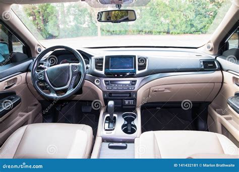 The Interior of a Luxury SUV Truck for Sale Stock Image - Image of touch, leather: 141432181