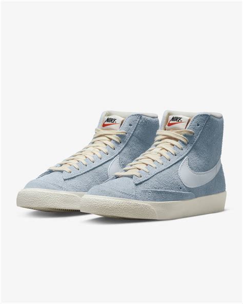 Nike Blazer Mid '77 Vintage Women's Shoe. Nike CZ