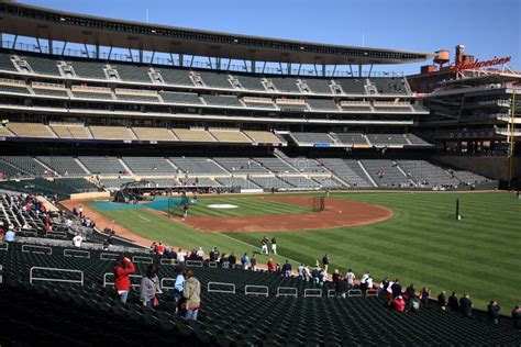 Target Field - Minnesota Twins Editorial Photography - Image of seats ...