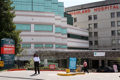 Shooting reported at Oakland’s Highland Hospital - SFGate