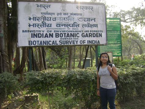 Compass, Map, etc: Botanical Gardens, Kolkata