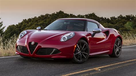 Stunning Alfa Romeo 4C | 4K Ultra HD Wallpaper