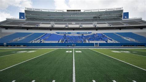 Who owns a suite at Kentucky's Commonwealth Stadium? | Lexington Herald ...