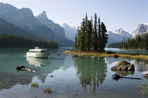 Maligne Lake Cruise, Jasper National Park | Canada Excursion