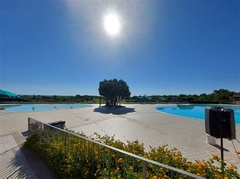 BUDONI RESORT - Reviews, Photos