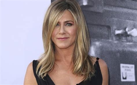 Jennifer Aniston talks future and kids in interview with Sandra Bullock