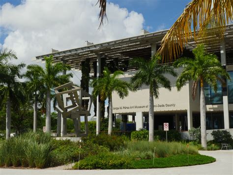 When in Miami: Visit the Pérez Art Museum