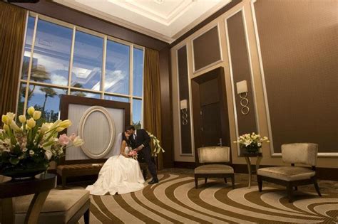 Mandalay Bay Wedding Chapel | Las Vegas, NV 89119