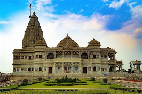 Prem Mandir in 2020 | Mathura, Sacred places, Hindu temple