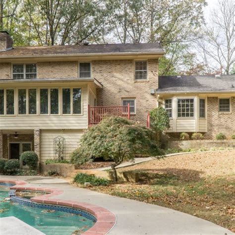 7 Exclusive Airbnb Atlanta Mansions with a Pool – Updated List for 2024 ...