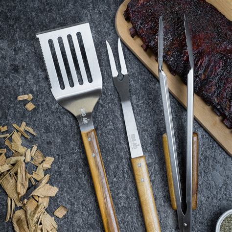 Pro BBQ Tongs – BBQ-AID