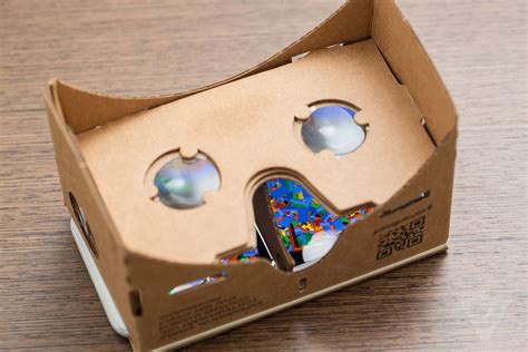 Google's new Cardboard app turns your panoramic photos into 3D ...