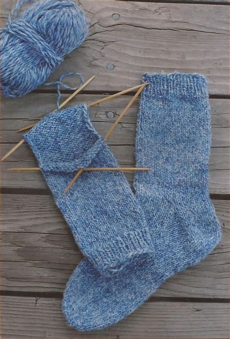 Beginner Socks - Knitting Pure & Simple Knitting Pattern 9728 - Pattern ...