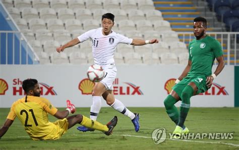 (LEAD) S. Korea use experimental lineup vs. Saudi Arabia ahead of AFC Asian Cup | Yonhap News Agency