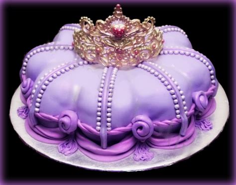 Adorable purple princess cake | Cakes and confections | Pinterest