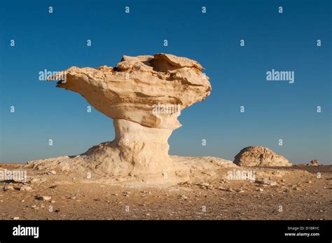 Mushroom rock, egypt hi-res stock photography and images - Alamy