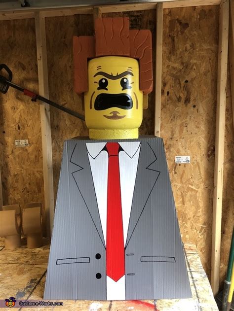 Lego President Business Costume | Mind Blowing DIY Costumes - Photo 4/8