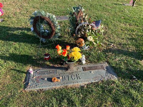 Patsy Cline Grave Site - Go Wandering