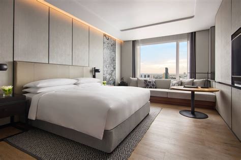 Hotels in Bangkok City Center | Bangkok Marriott Hotel The Surawongse