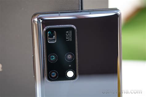 Huawei Mate X2 review: Camera quality: daylight photos and selfies