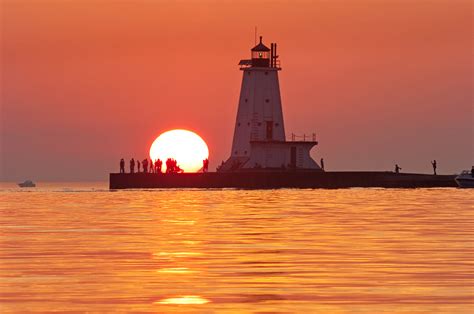 West Michigan Lighthouses - West Michigan Guides