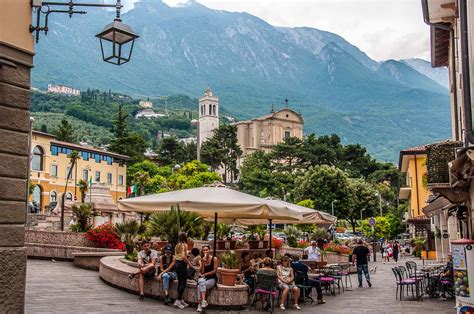 A small square in the historic centre - Malcesine, Italy - rossiwrites.com - Rossi Writes