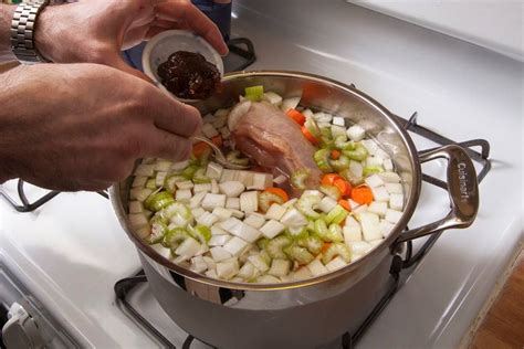 How To Boil Chicken For Soup - Recipes.net