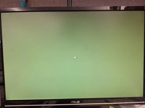 User on Windows 7 logs in and gets "green" screen with cursor - Super User