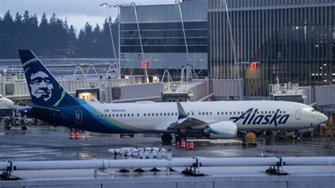 Die Inspektionen der Boeing 737 Max beginnen unter verstärkter FAA ...