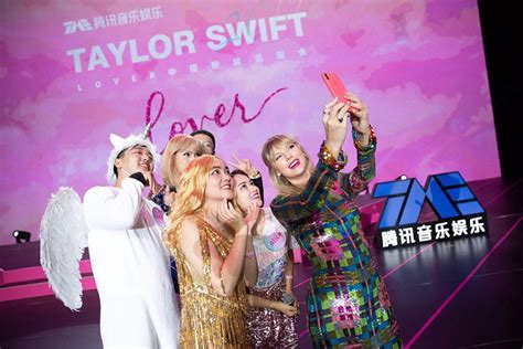 Taylor Swift greets fans in Guangzhou - Chinadaily.com.cn