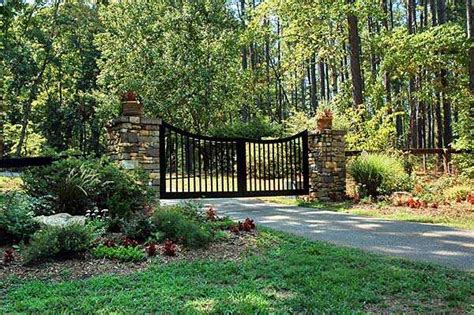 long driveway landscaping ideas - Maynard Carl