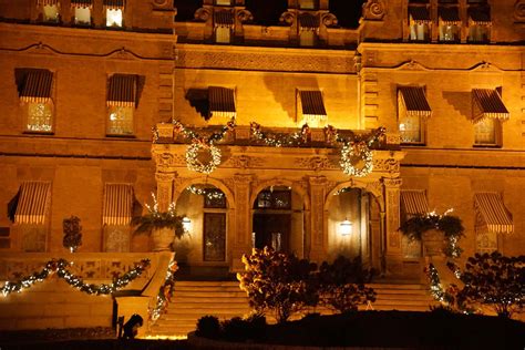 Pabst Mansion decks the halls for Christmas Twilight Tours | Milwaukee ...