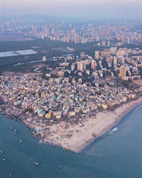 Aerial view of Versova Beach, Mumbai : r/mumbai