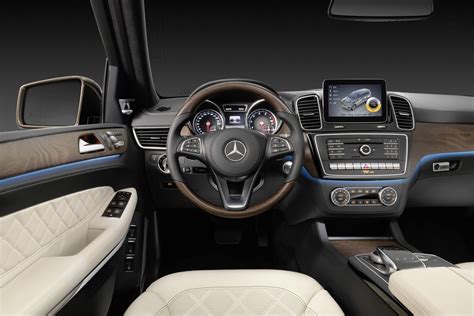 Facelifted Mercedes-Benz GLS Revealed - Cars.co.za