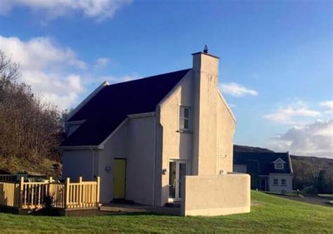 16 Amazing Airbnbs By The Beach In Ireland