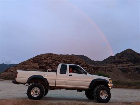 93 Toyota Pickup 4x4 for Sale in Waianae, HI - OfferUp