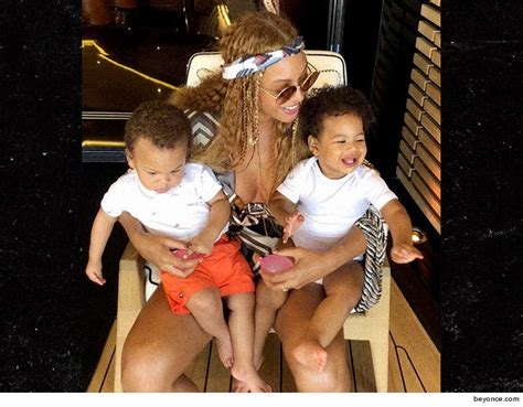 Beyonce Gives Fans First Good Look at Her Twins