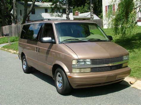 2001 Chevrolet Astro - Trim Information - CarGurus