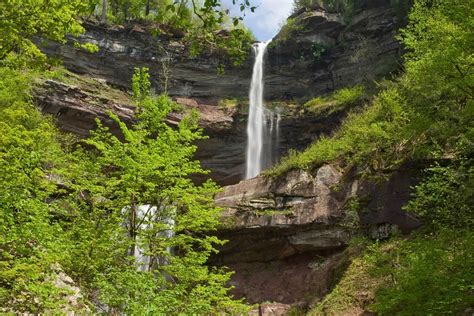 Catskills Waterfalls | Discover Stunning Cascading Falls