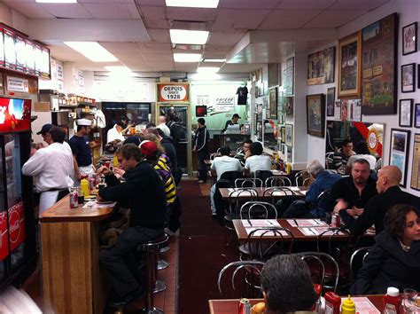 Schwartz's Deli — A Life Worth Eating