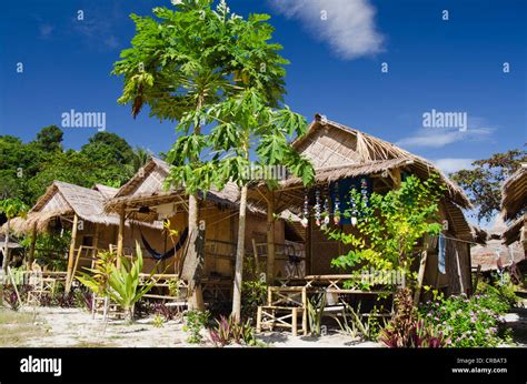 Beach huts on a sandy beach, Koh Kradan island, Trang province ...