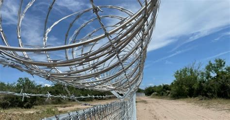 Texas Reportedly Unveils Its Own Border Fence That Aims To 'Cut the Feds Out of the Equation'