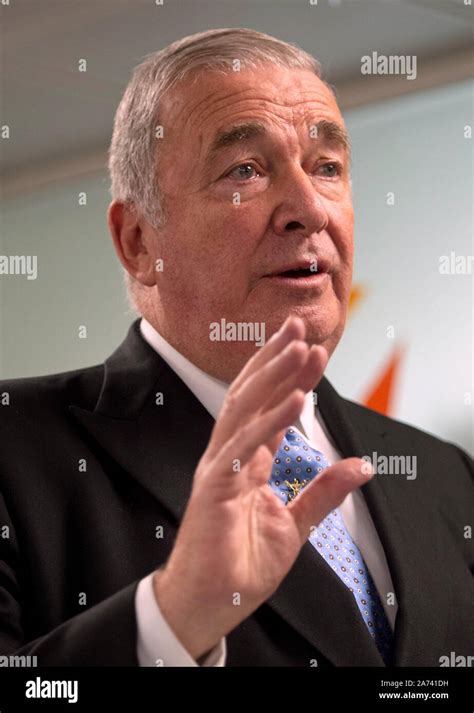 Former head royal navy hi-res stock photography and images - Alamy
