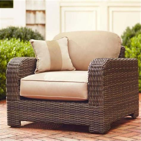 Brown Jordan's Northshore Patio Lounge Chair is carefully designed for ...