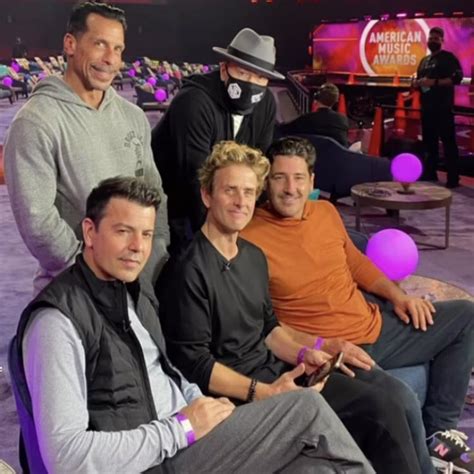 NKOTB News: New photos of NKOTB as they prepare for the AMAs